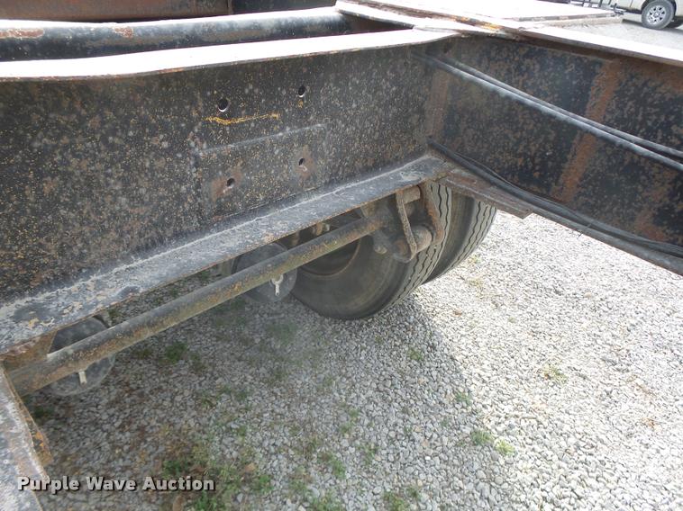 image for item K5540 1990 Freightliner FLD crane truck with equipment trailer