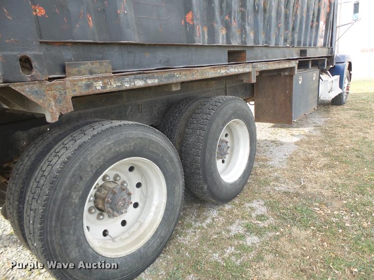 image for item K5540 1990 Freightliner FLD crane truck with equipment trailer