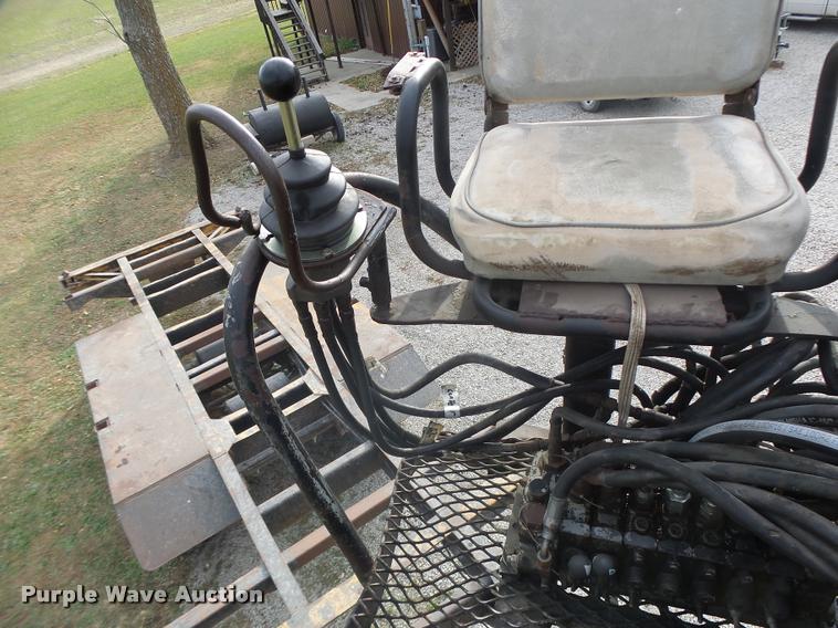 image for item K5540 1990 Freightliner FLD crane truck with equipment trailer