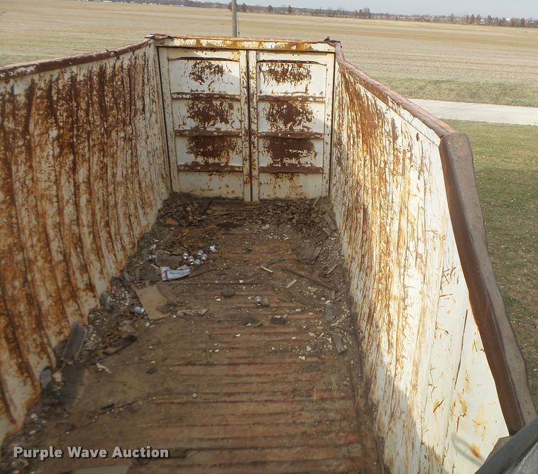 image for item K5540 1990 Freightliner FLD crane truck with equipment trailer