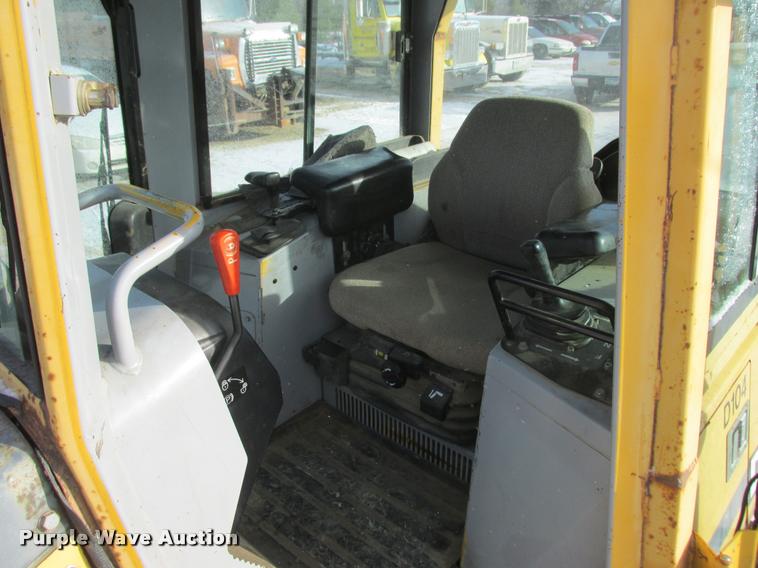 image for item K6182 1999 John Deere 650H LGP dozer