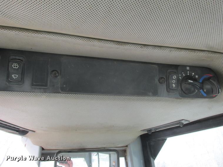 image for item K6182 1999 John Deere 650H LGP dozer