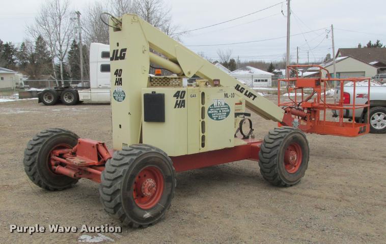 image for item K6185 1998 JLG 40HA boom lift