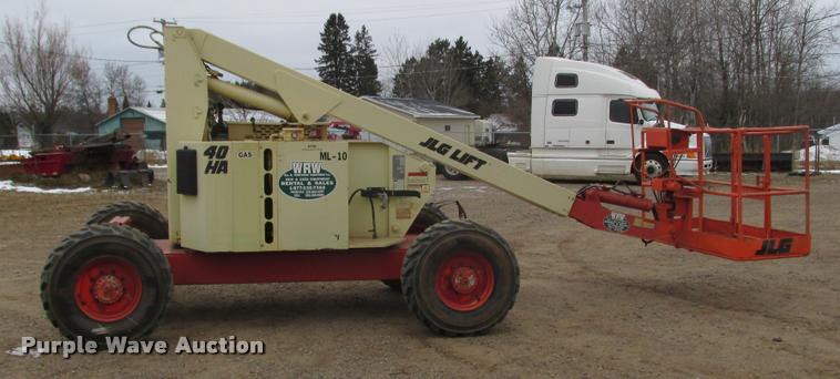 image for item K6185 1998 JLG 40HA boom lift