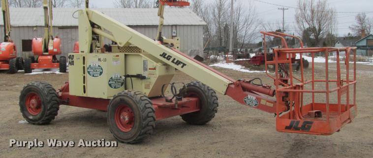 image for item K6185 1998 JLG 40HA boom lift