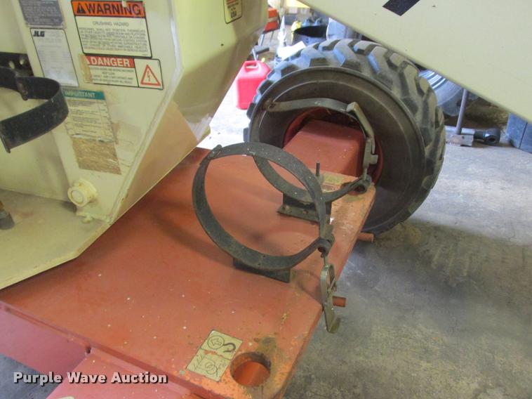 image for item K6185 1998 JLG 40HA boom lift