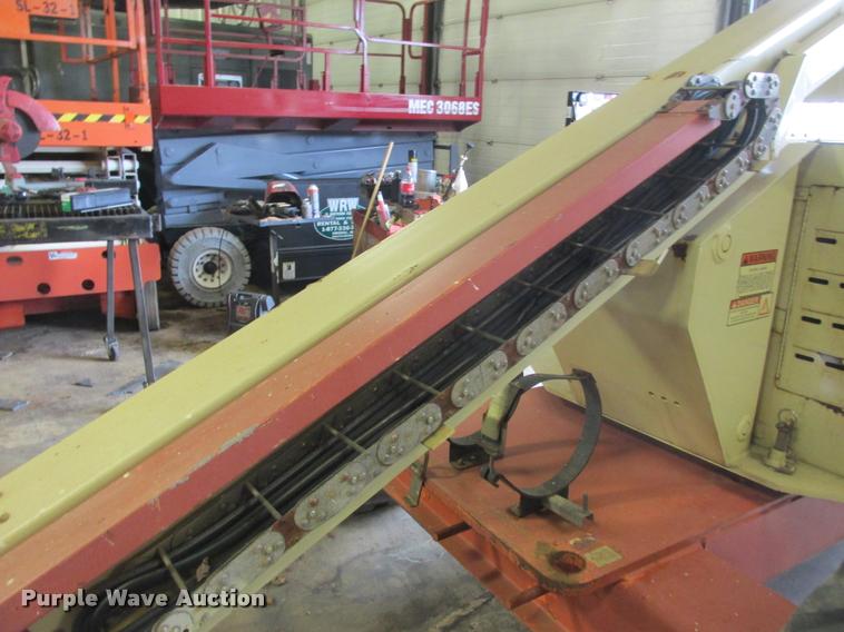 image for item K6185 1998 JLG 40HA boom lift