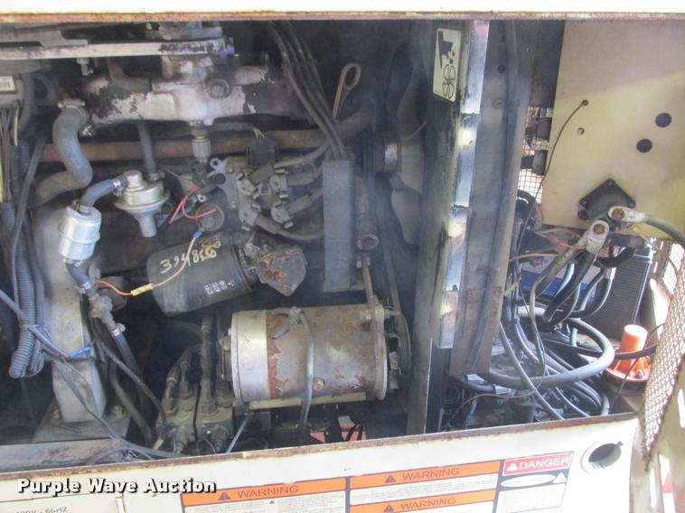 image for item K6185 1998 JLG 40HA boom lift