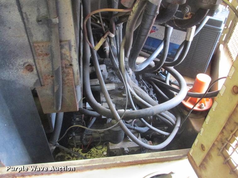 image for item K6185 1998 JLG 40HA boom lift