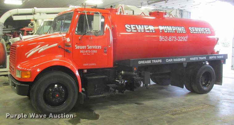 image for item K6189 1991 International 7100 vacuum truck