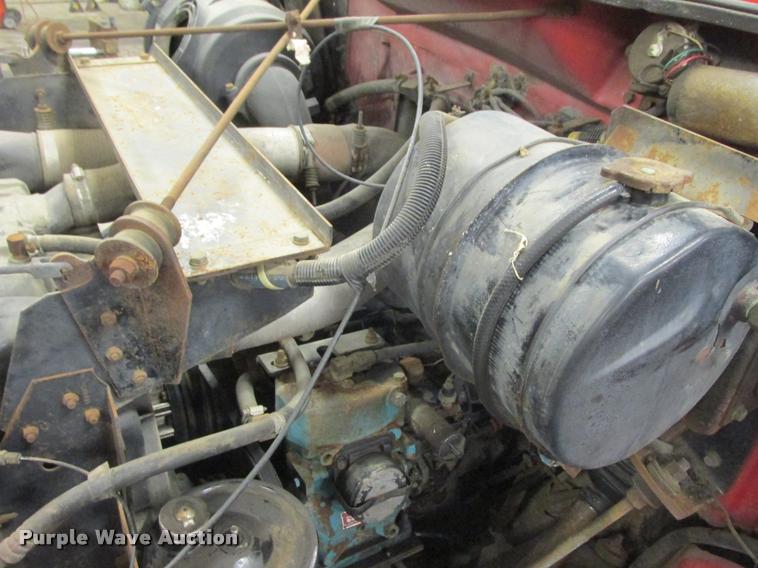 image for item K6189 1991 International 7100 vacuum truck