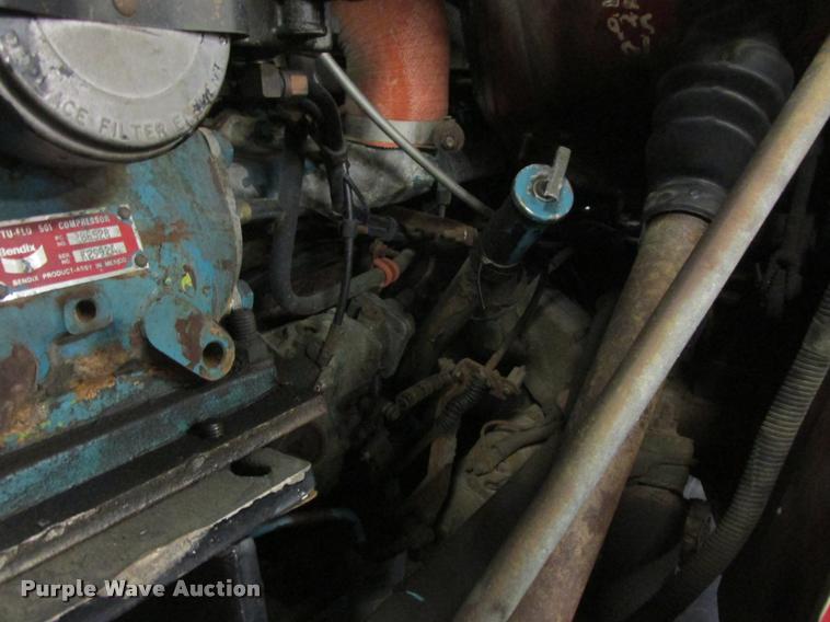 image for item K6189 1991 International 7100 vacuum truck