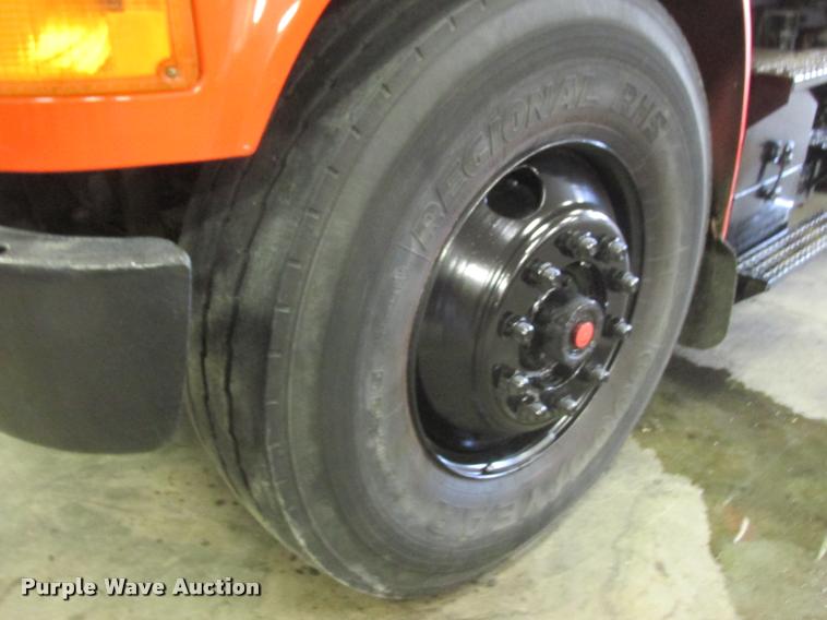 image for item K6189 1991 International 7100 vacuum truck