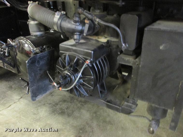 image for item K6189 1991 International 7100 vacuum truck