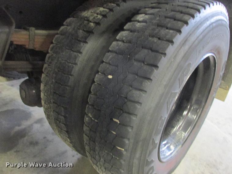 image for item K6189 1991 International 7100 vacuum truck