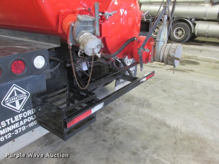 image for item K6189 1991 International 7100 vacuum truck