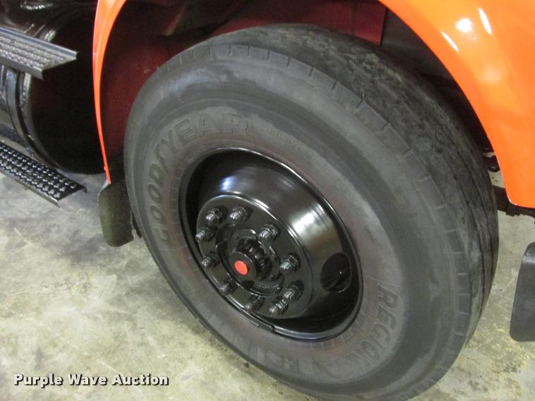 image for item K6189 1991 International 7100 vacuum truck