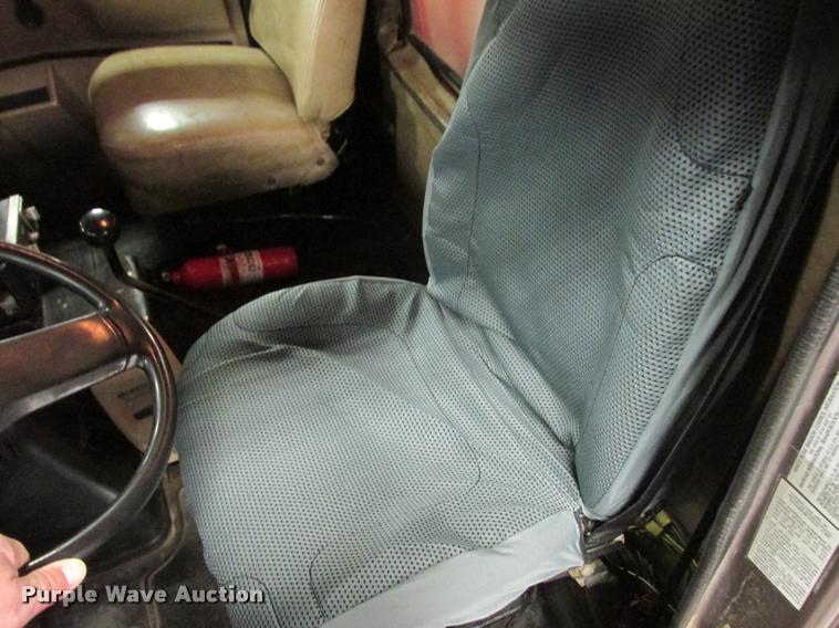 image for item K6189 1991 International 7100 vacuum truck