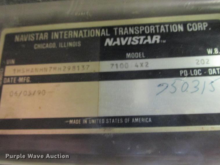 image for item K6189 1991 International 7100 vacuum truck