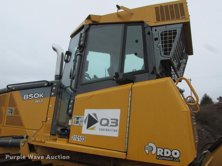 image for item K6202 2012 John Deere 850K WLT dozer