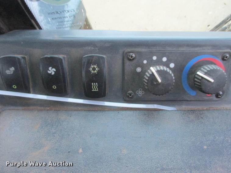 image for item K6205 2012 John Deere 850K WLT dozer