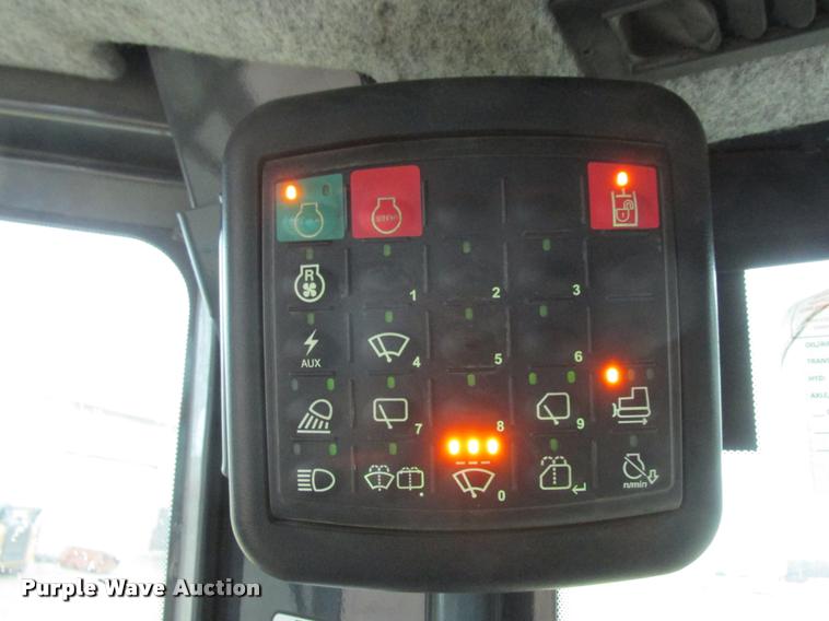 image for item K6205 2012 John Deere 850K WLT dozer