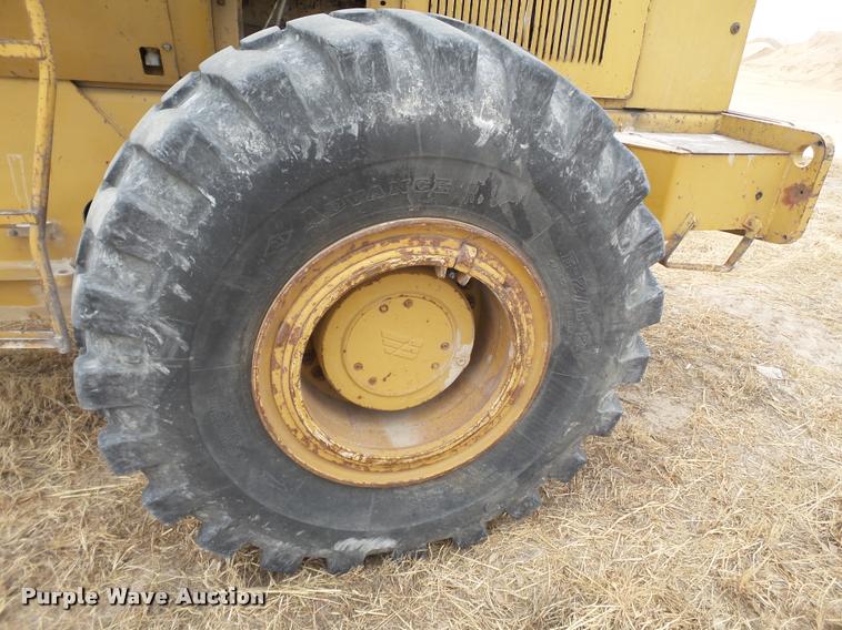image for item L1736 1987 Fiat-Allis FR15B wheel loader