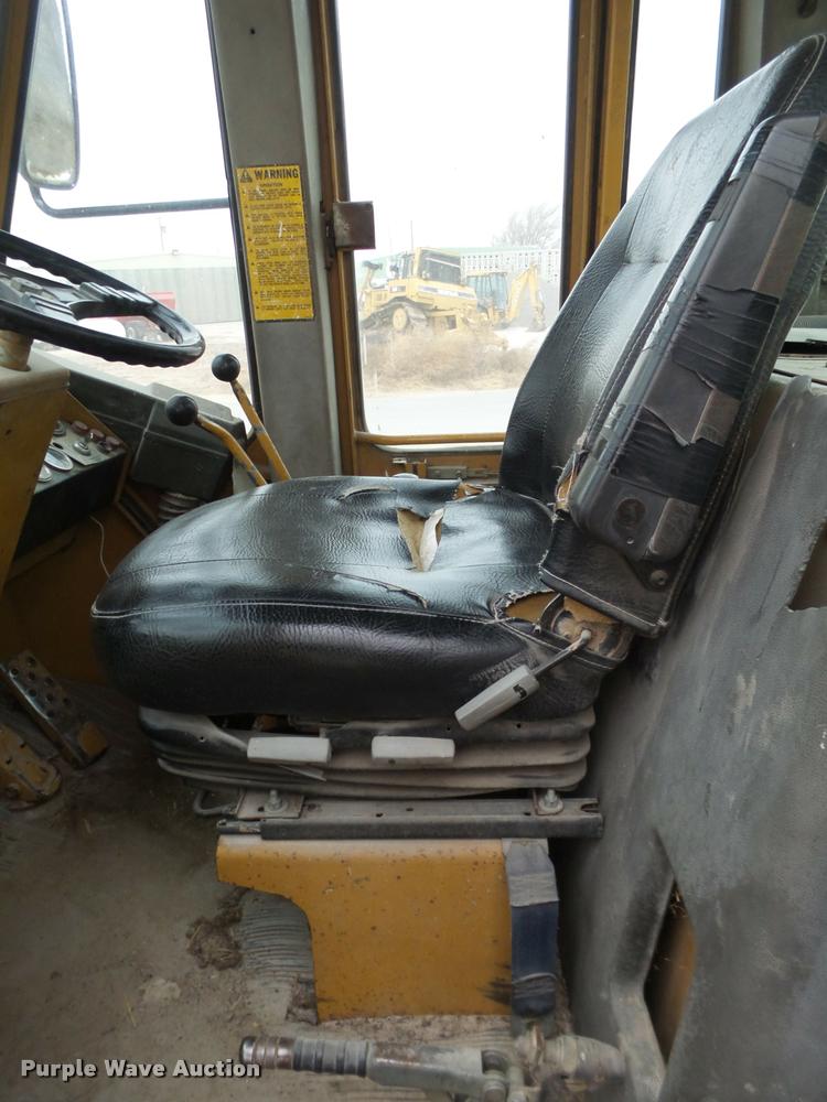 image for item L1736 1987 Fiat-Allis FR15B wheel loader