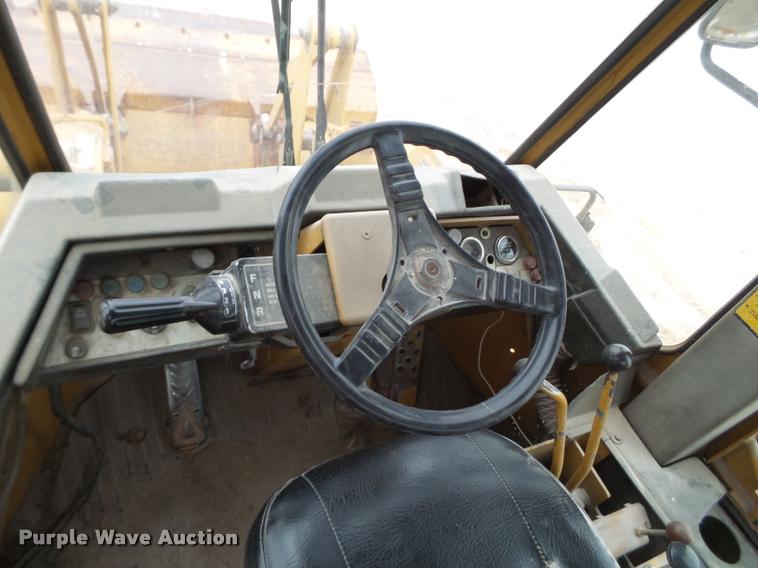 image for item L1736 1987 Fiat-Allis FR15B wheel loader