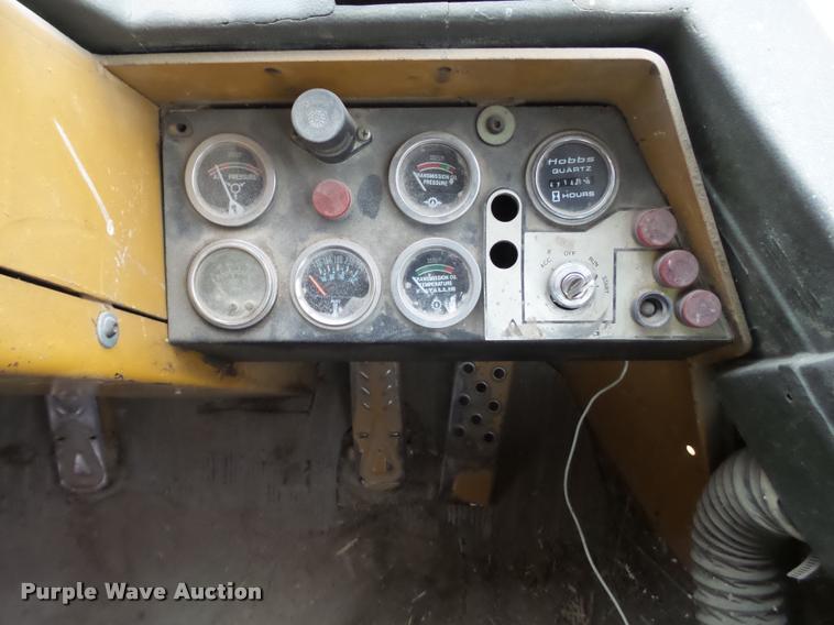 image for item L1736 1987 Fiat-Allis FR15B wheel loader