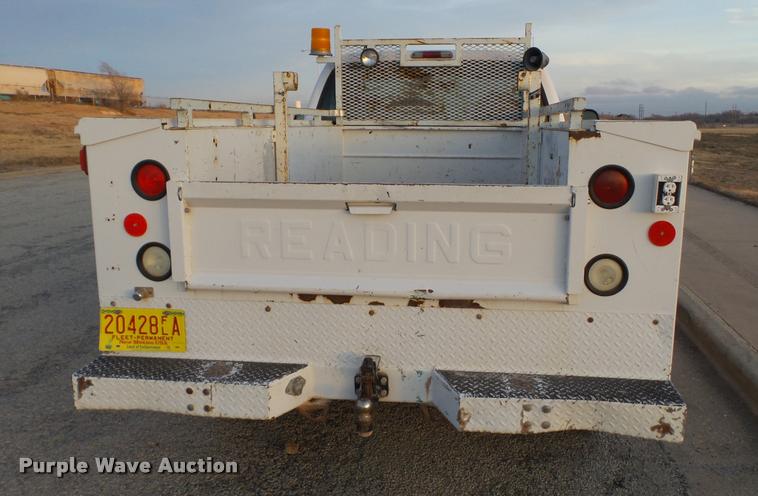 image for item L1737 2002 Ford F250 Super Duty utility truck