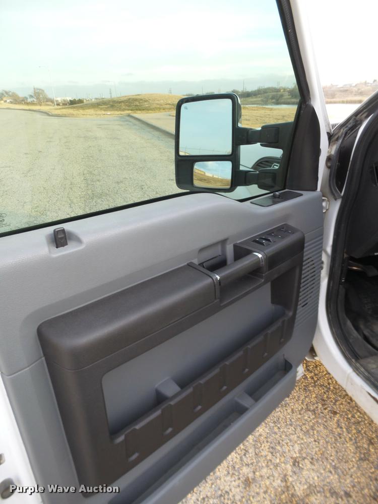 image for item L1739 2012 Ford F250 Super Duty CrewCab pickup truck