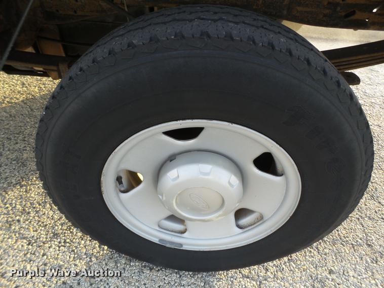 image for item L1740 2005 Ford F250 Super Duty pickup truck