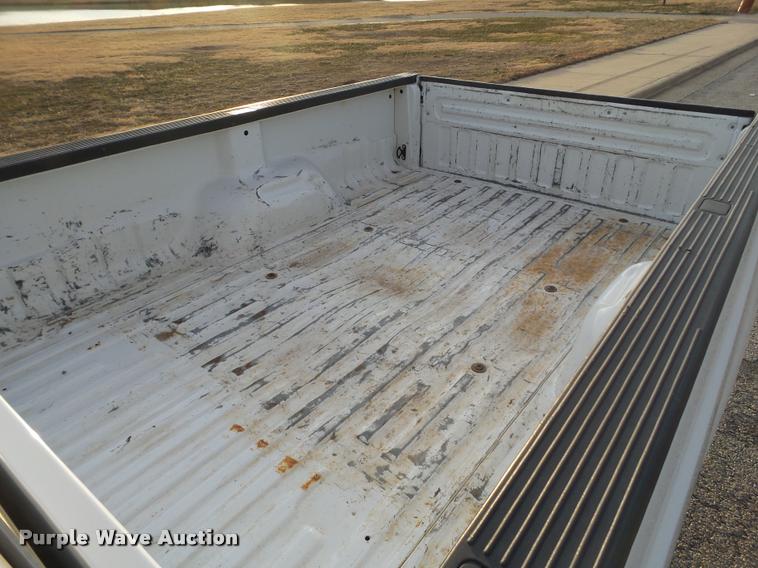 image for item L1740 2005 Ford F250 Super Duty pickup truck