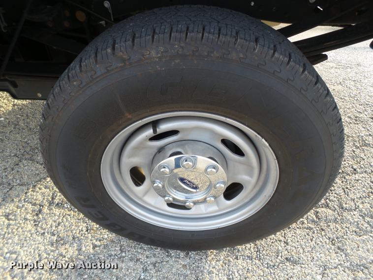 image for item L1741 2012 Ford F250 Super Duty CrewCab pickup truck