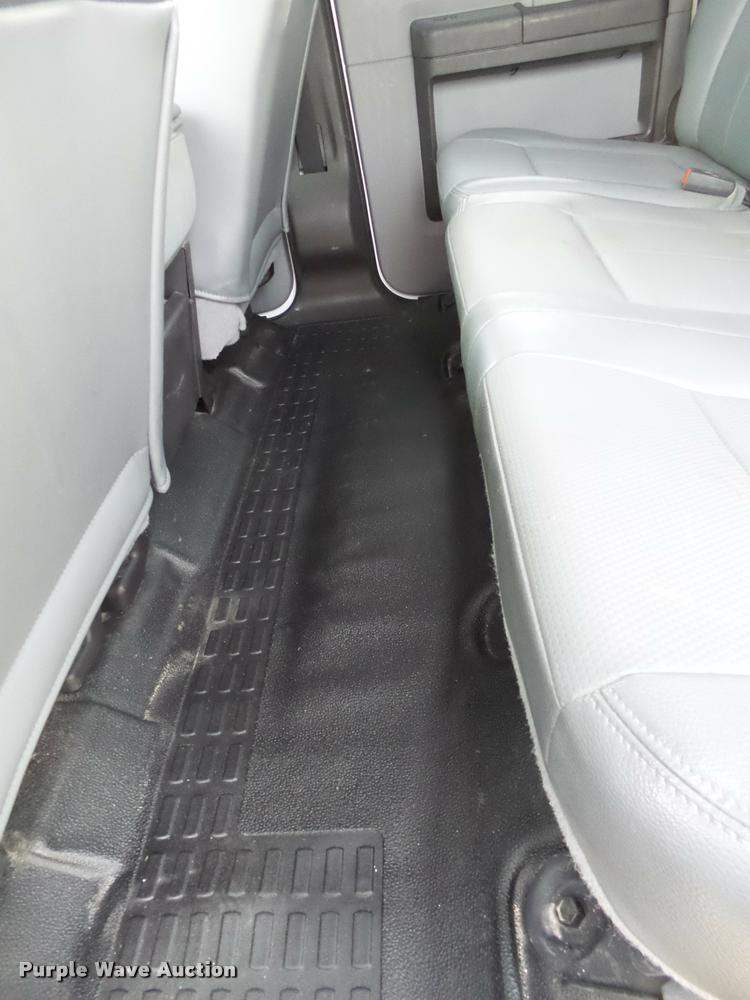 image for item L1741 2012 Ford F250 Super Duty CrewCab pickup truck