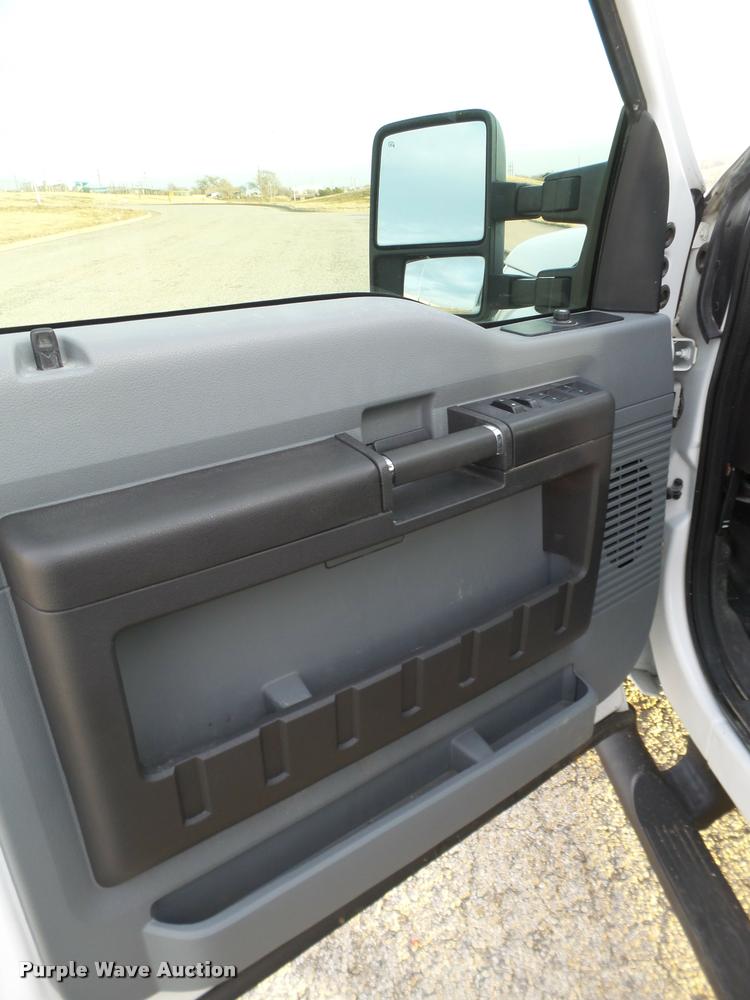image for item L1741 2012 Ford F250 Super Duty CrewCab pickup truck