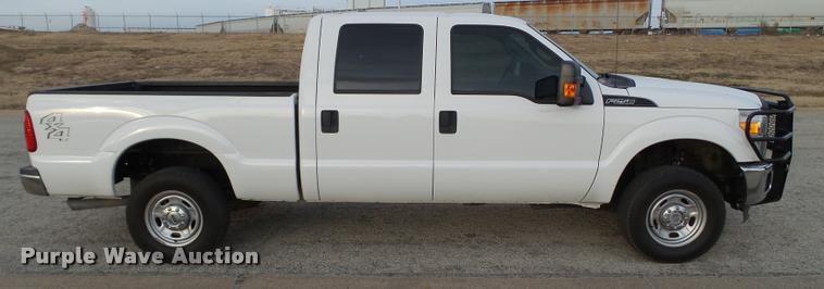 image for item L1742 2012 Ford F250 Super Duty CrewCab pickup truck