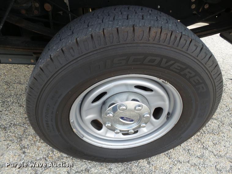 image for item L1742 2012 Ford F250 Super Duty CrewCab pickup truck