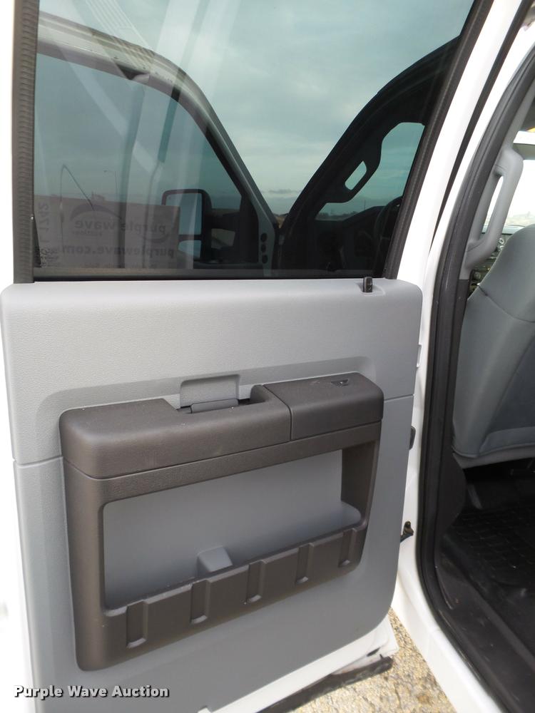 image for item L1742 2012 Ford F250 Super Duty CrewCab pickup truck