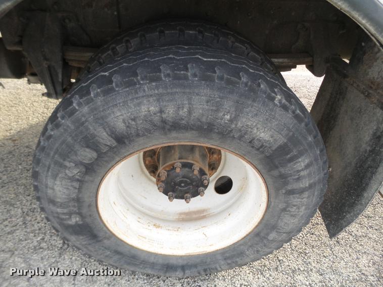 image for item L1743 2009 Freightliner Business Class M2 bucket truck