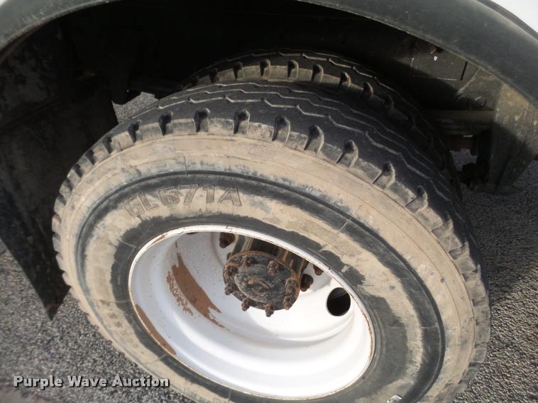 image for item L1743 2009 Freightliner Business Class M2 bucket truck