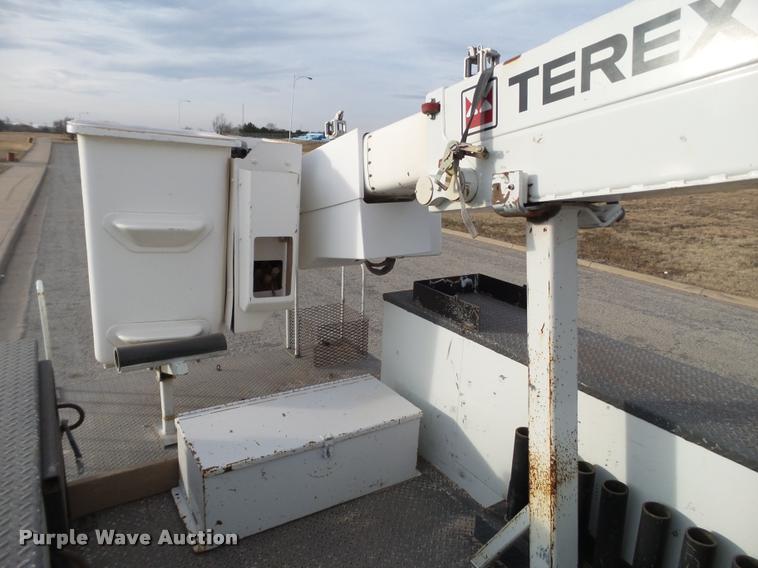 image for item L1743 2009 Freightliner Business Class M2 bucket truck