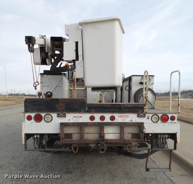 image for item L1744 2007 Freightliner Business Class M2 bucket truck