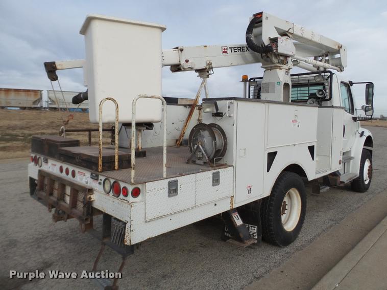 image for item L1744 2007 Freightliner Business Class M2 bucket truck