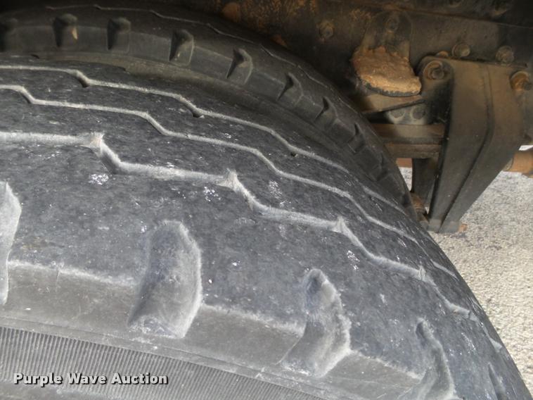 image for item L1744 2007 Freightliner Business Class M2 bucket truck