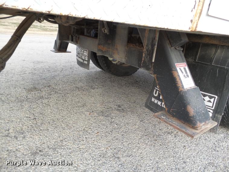 image for item L1744 2007 Freightliner Business Class M2 bucket truck