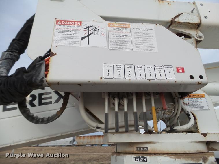 image for item L1744 2007 Freightliner Business Class M2 bucket truck