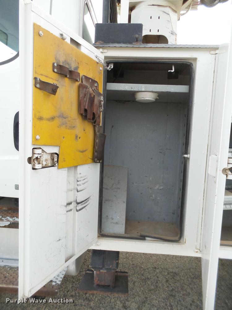 image for item L1744 2007 Freightliner Business Class M2 bucket truck