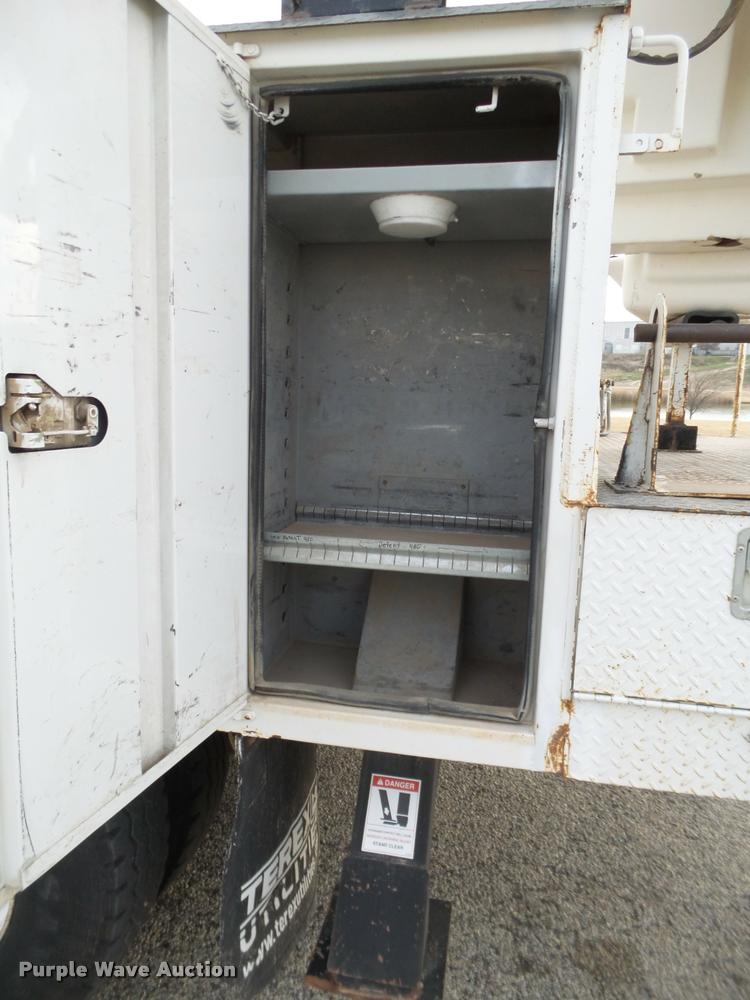 image for item L1744 2007 Freightliner Business Class M2 bucket truck